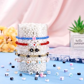 FASHEWELRY 1000 Stück Vokal-Buchstabenperlen A E I O U Acrylperlen leuchten im Dunkeln, leuchtende Alphabet-Perlen für DIY Freundschaftsarmband Halskette Schmuckherstellung