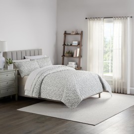 Waverly Traditions Vintage Savoy Silhouette 3 Piece Quilted Pattern Bedding Set, King Bed Set with 2 Pillow Shams and Quilt, All Season and Machine Washable King Quilt Bedding Set, Grey