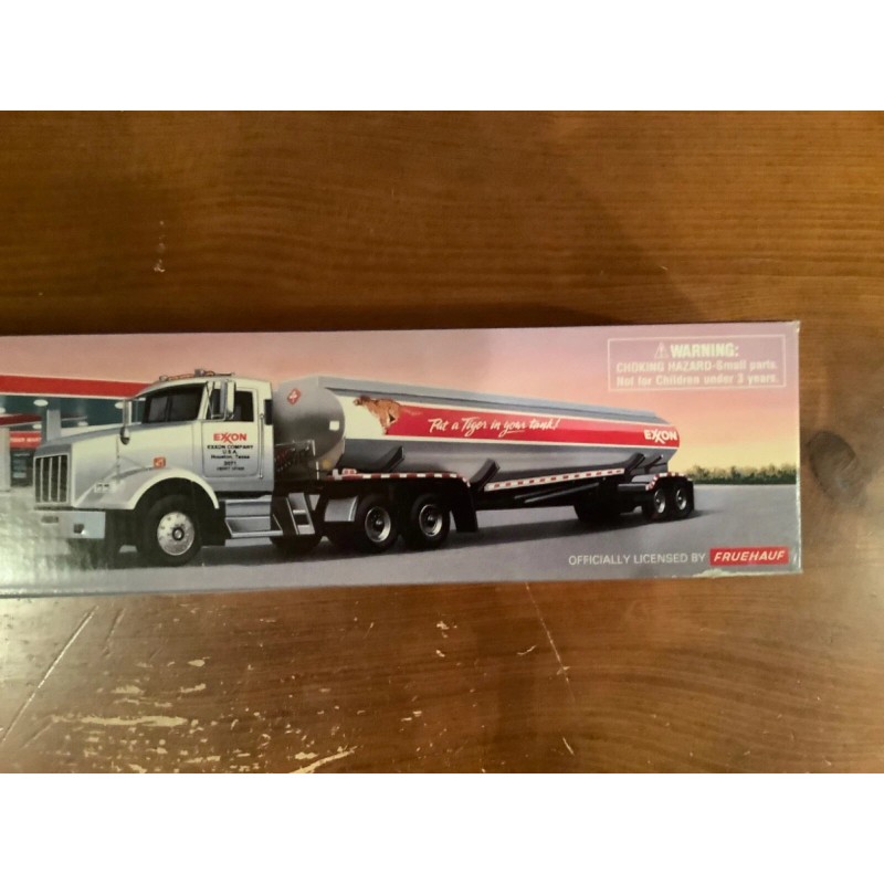 Exxon 1997 Exxon Series 6 Tanker Truck - New in