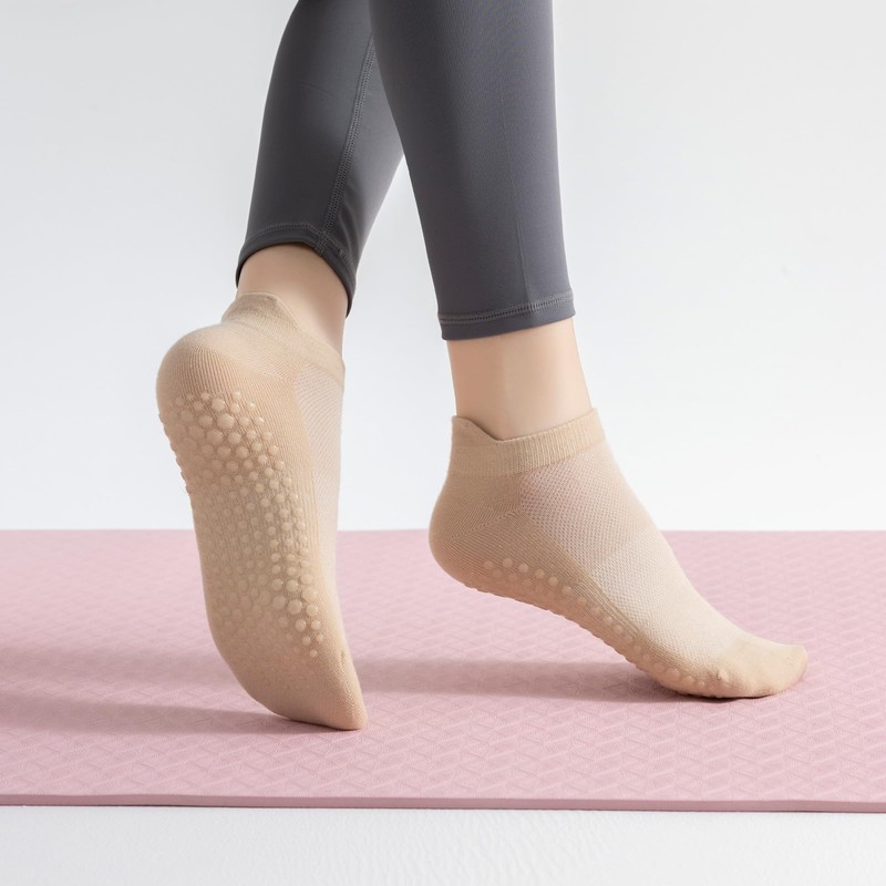 4 Pairs Grip Socks for Yoga, Non Slip Sticky Socks