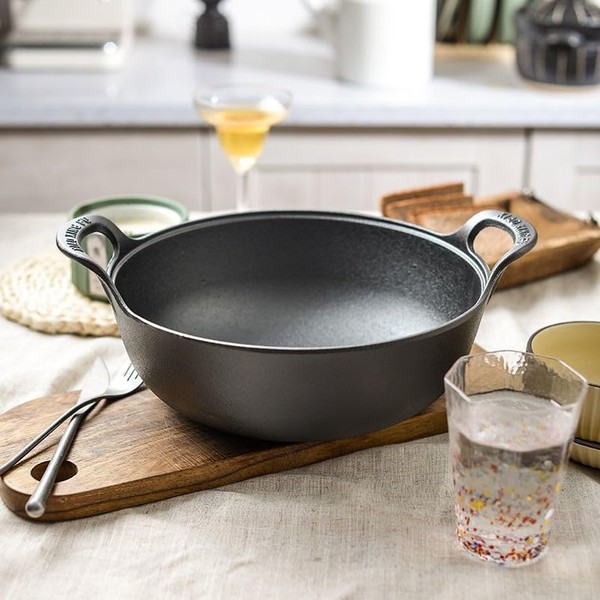 VONOTO Cast Iron Wok with Handles, Pre-seasoned Cast Iron Grilling