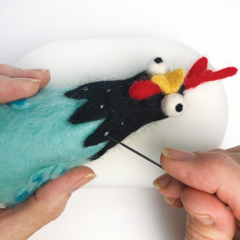 Bergin & Bath Needle Felting Kit - Chicken Egg Cosy