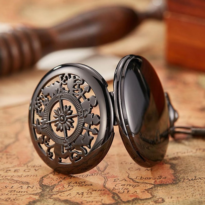 Outdoor Compass with Metal Chains, Retro Compass with Luminous Numerals,
