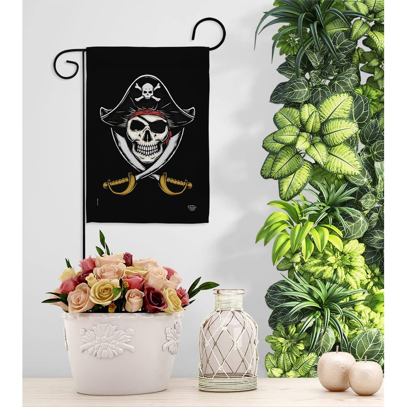 Ornament Collection Garden House Flag Set Coastal Pirate Ship Skull