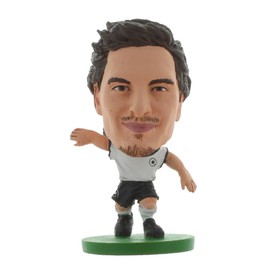 SoccerStarz Germany International Figurine Blister Pack Featuring Mats Hummels Home Kit