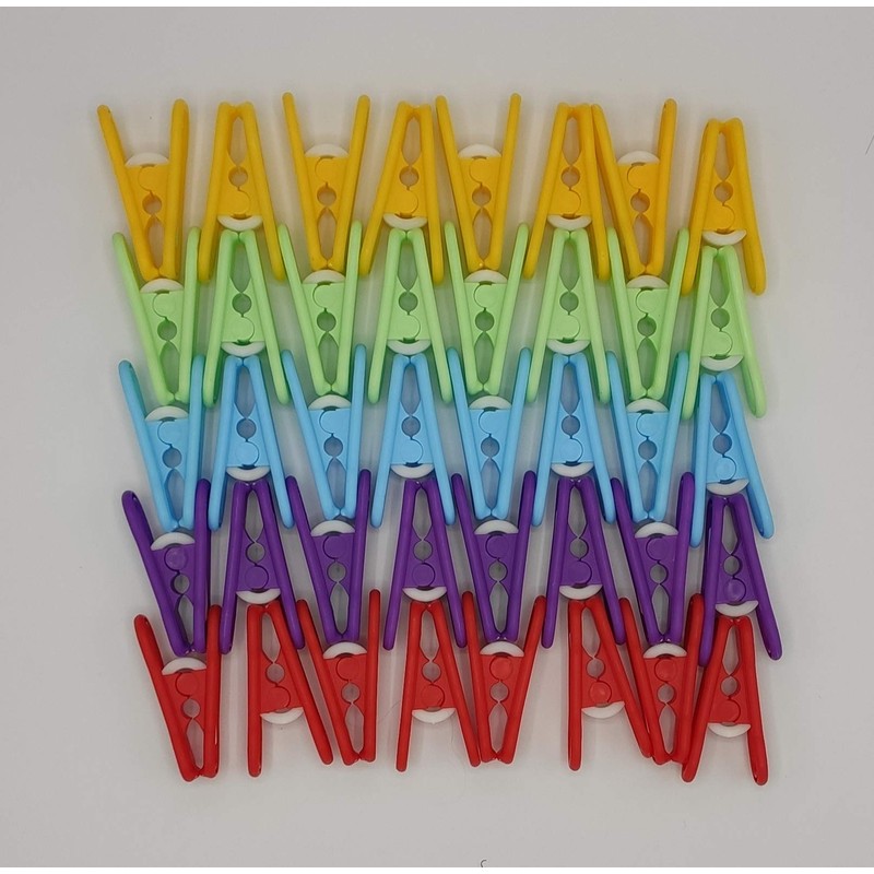 Saphare Laundry Pegs, Clothespins. (Rainbow, 40)