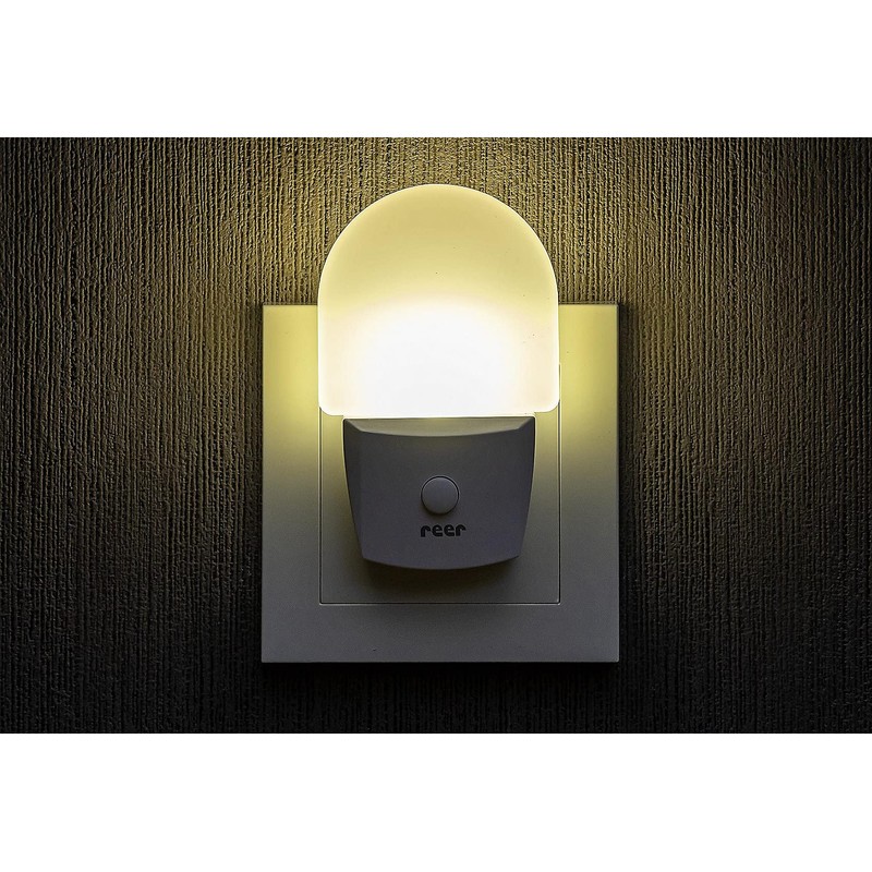 reer NightGuide Night Light for Socket - with On/Off Switch