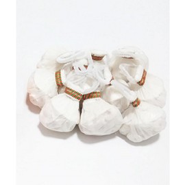 VANTOBEST 10 Pieces White Paper Hand Held Throw Streamers for Birthday, Wedding, Special Occasions (White, 18 Feet, Modern Style)