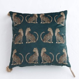vctops Leopard Printed Throw Pillow Cover with Tassels Super Soft Velvet Animal Pattern Decorative Square Cushion Case Pillowcase (Green, 18"x18")