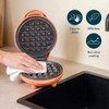 Bestron Mini Waffle Iron for Classic Waffles 10 cm, Small