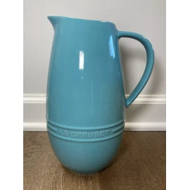Le Creuset "Turquoise" LE CREUSET 1.7 Qt Large Signature Slim Pitcher 8.75" Tall Teal Vase