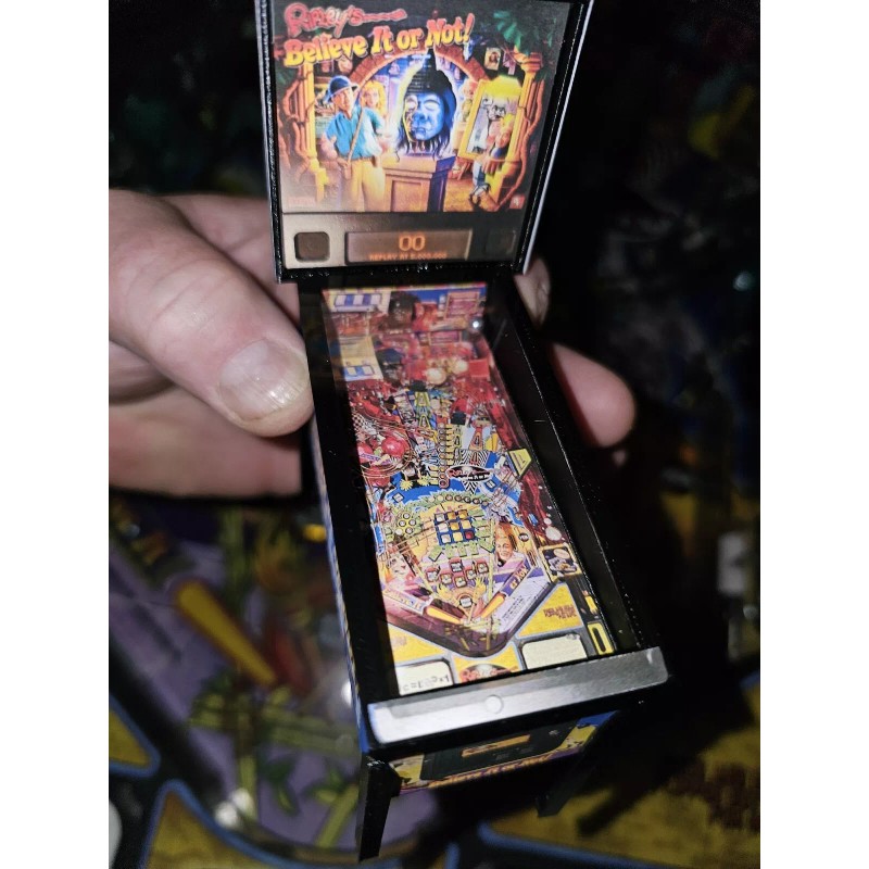 Stern Pinball Mini Replica “Ripley's Believe It or Not!” Pinball