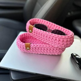 clcbdeyit Eyeglasses Holder Cute Crochet Glasses Storage Basket Night Stand Decor Eye Glasses Cases (Pink)