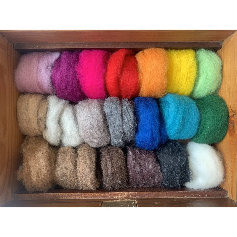 Heidifeathers® Boxed Needle Felting Starter Kit - Carded Wool Mix-