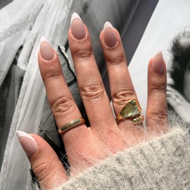 Press-On Nails Kit, 30 Soft Acrylic Nails in 15 Sizes with Nail Glue, Sticky Tabs, Prep Tools & Reusable Case – Long-Lasting, Salon Look, Short French Almond