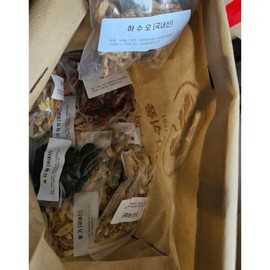 Sipjeon Daebotang Sipjeon Daebotang Ingredients Decoction Tea Hasuo Composition 1200g 534087 / 십전 대보탕 십전대보차 재료 달임차 하수오 구성 1200g 534087