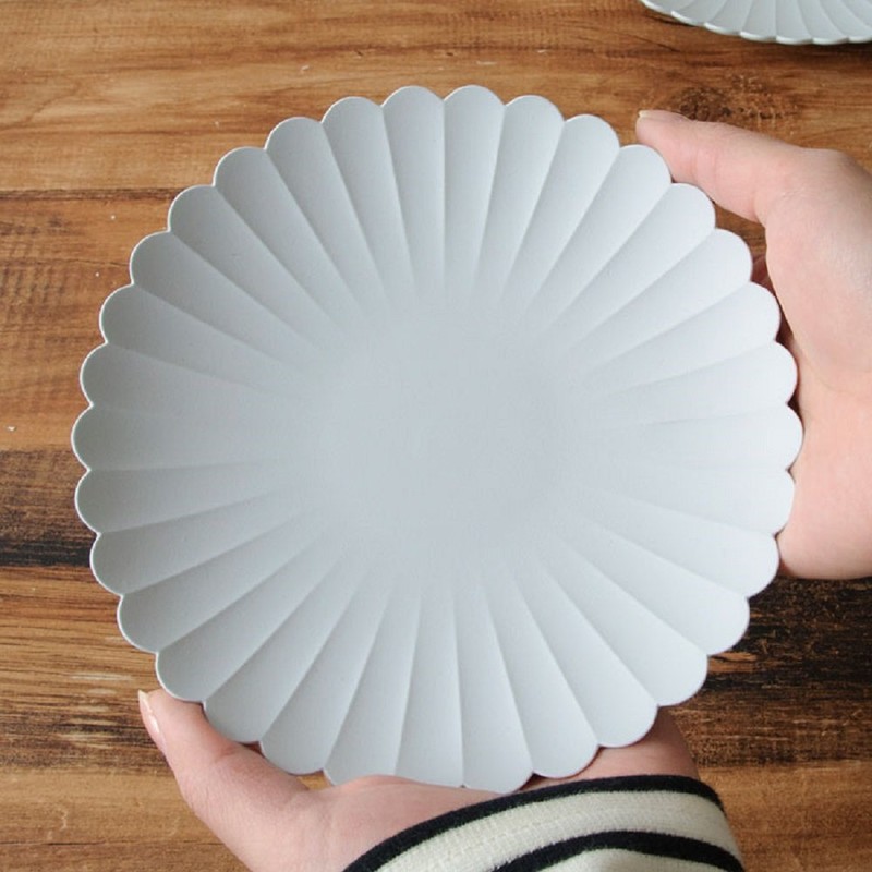 1616 Arita Japan Momo41404 Arita Pottery Medium Plate TY Palace