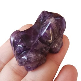Manekieko Natural Amethyst Frog Crystals and Healing Stone Figurines,38mm Hand Carved Pocket Animal Room Decor Gemstone