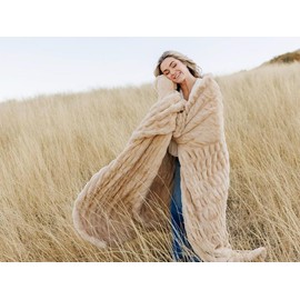 MINKY COUTURE Toasted Marshmallow Blanket - Soft and Cozy Design, Ideal for Cuddling and Comfort - Size: Infant