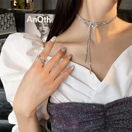 Choker Necklaces for Woman Rhinestone Heart Bow Necklace Statement Necklace for Women Silver Prom Necklace Jewelry