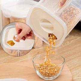 AIKENR Airtight Food Storage Container, Clear Kitchen Cereal Storage Containers with Airtight Food Lids and Compartments Ideal for Cereal Candy Snacks, 3L