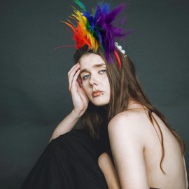 Kichvoe Women' s 20s 50s Feather Fascinator Headband Rainbow Headband Pride Headbands Party Wedding Headdress