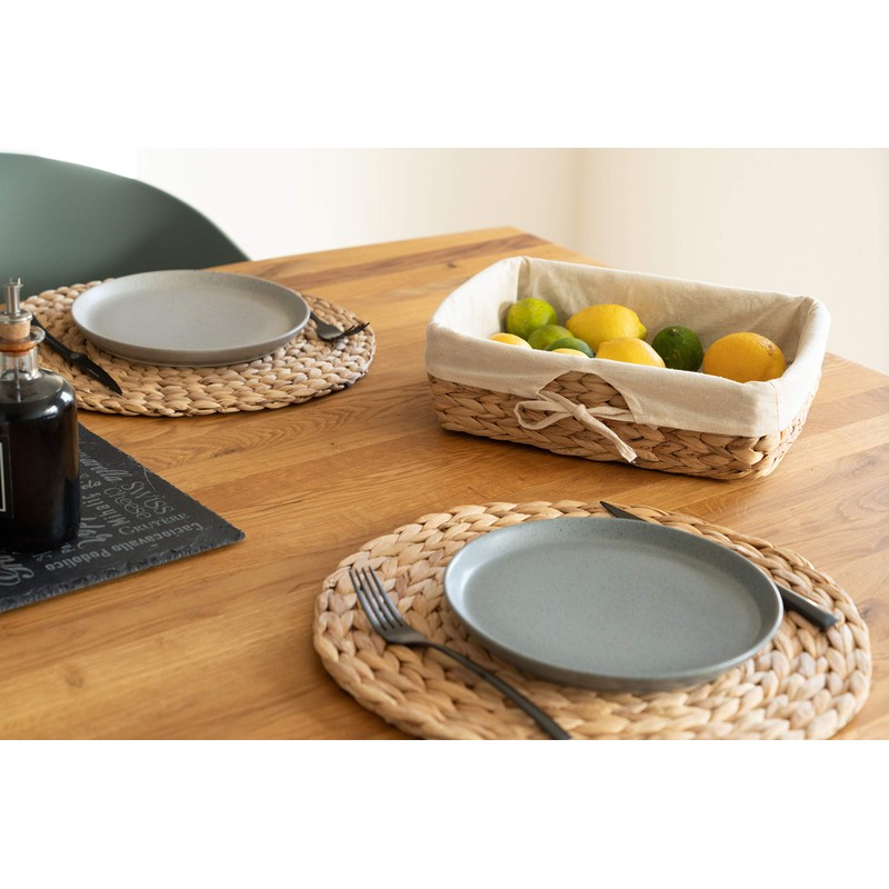 Decorasian Set of 3 Woven Seagrass Bread Baskets with Linen