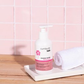 Kit mamá e hija Higiene íntima diaria/Gel Íntimo Mujer pH 4.1 + Gel Íntimo Niñas/Adolescentes Cumlaude Lab./ Hipoalergénico, Efecto Antipicazón, Calma