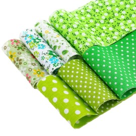CraftsFabrics 7pcs Cotton Strips Fat Quarter Fabric Bundle 10 * 100cm Different Pattern Patchwork Fabric Cotton Material Mixed Squares Bundle Quilting Scrapbooking Sewing Artcraft DIY Fabric (Green)
