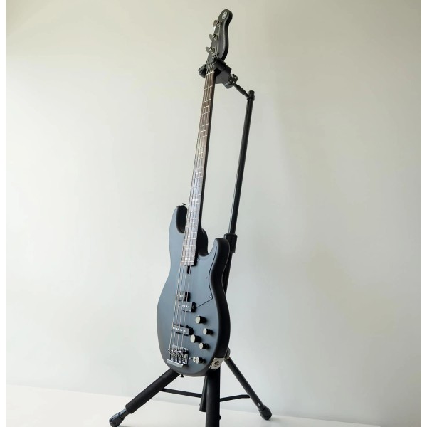 Does not apply Pickguard Yamaha BB Series Bass Guitars Matte