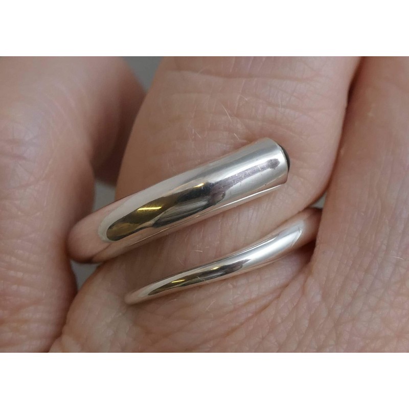 Onyx Sterling Silver Ring US Size 6 / Diameter 16.5