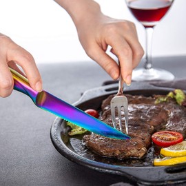 WELLSTAR Rainbow - Juego de 6 cuchillos de carne dentados con hoja de acero alemán afilada de 4.75 pulgadas y cómodo mango hueco de acero inoxidable con revestimiento de titanio, juego de cuchillos de mesa para el hogar y restaurante