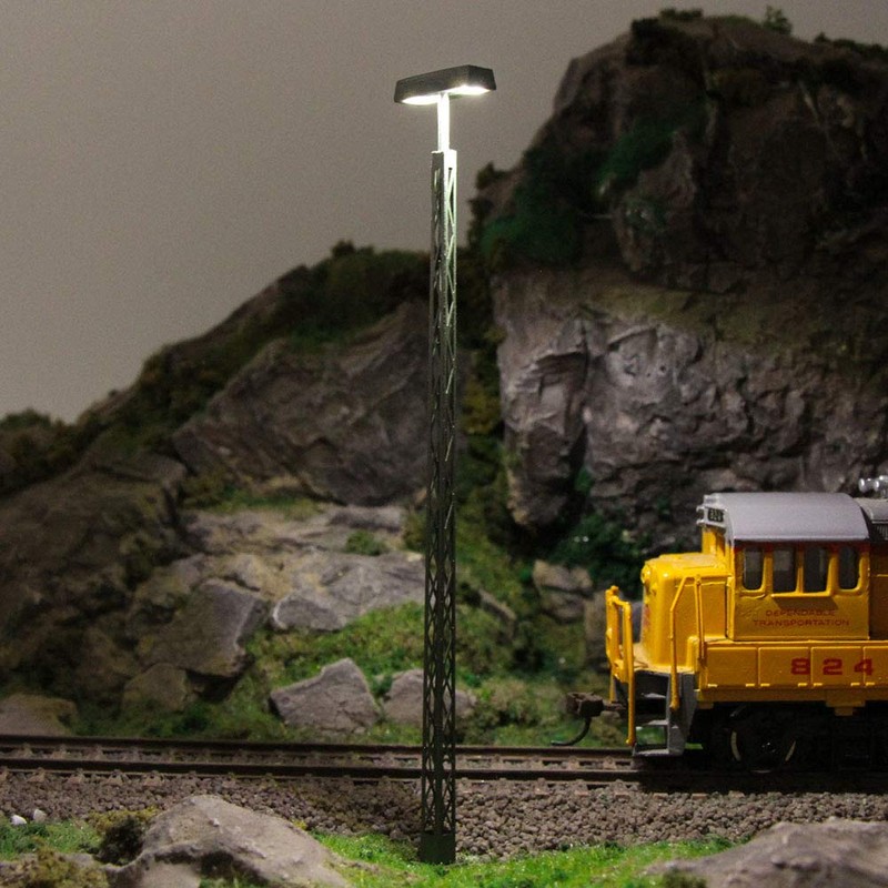 LQS56HO Set of 3 Model Track Lights Track Pole Grid