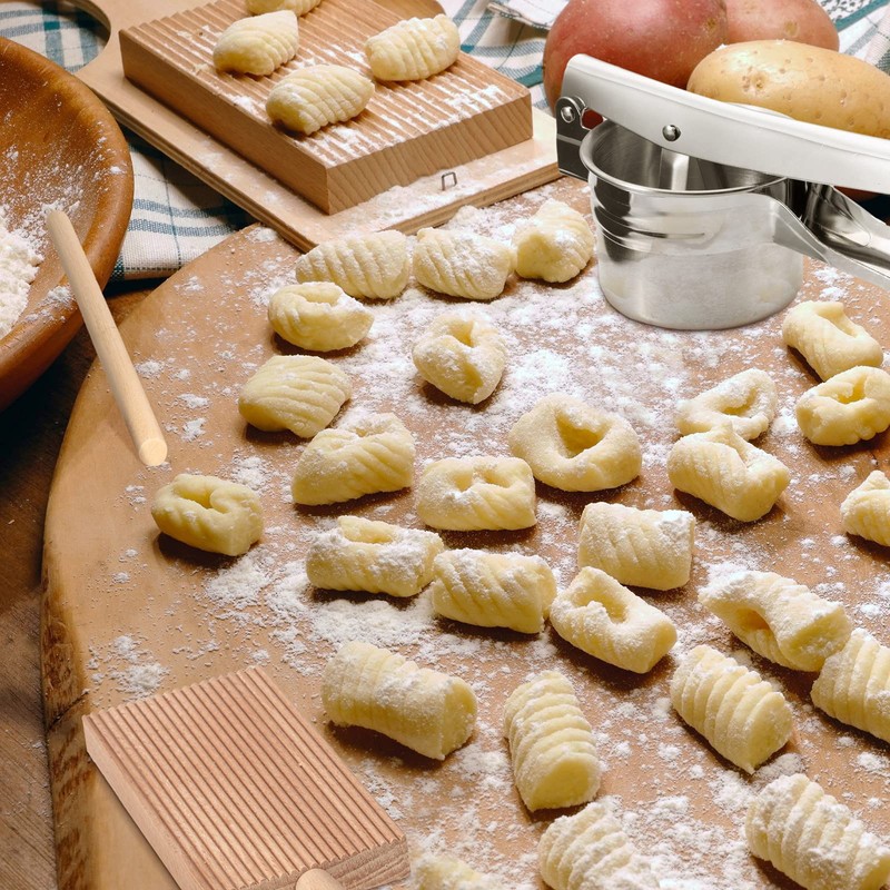 4 Pieces Gnocchi Board Set, Includes Plastic Trapezoidal Baking Scraper,