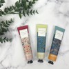 Honyarado William Morris Hand Cream Strawberry Thief 1P COS88534