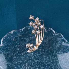 Allereyae Vintage Crystal Flower Ear Cuff Earrings Cluster Rhinestone Ear Climber Earrings Rhinestone Flower Cartilage Earrings Gold Cz Wrap Around Earrings Jewelry for Women