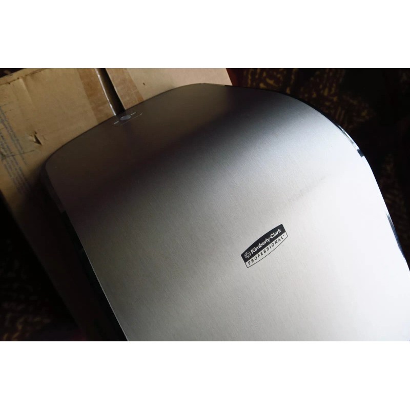 Kimberly-Clark Professional 35614 Touchless Paper Towel Dispenser Scott Stainles