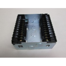 Honeywell Wiring Subbase Q7800b1003 - Burner/Wall Mount 2 Knockouts Each End