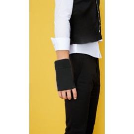 Adjustable Cell Phone Armband with Reflective Logo, Non-Slip Knitted Cloth for Running, Walking, Hiking, and Cycling Black Wrist Bag