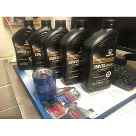 Honda GENUINE Honda 5w-20 Oil (5 qts.) + Honda Oil Filter ( Oil Change Kit)