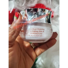 Levione paris HB- 56 PARIS Vitamin C & E FACE Cream. WITH carrot Extracts 50g x 1👌spf45