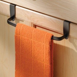 mDesign Steel Metal Wire Over Cabinet Towel Rack Storage Organizer - Hang on Cabinet or Door - Towel Bar Holder for Kitchen - Holds Hand Towels, Washcloths - Spira Collection - Chrome