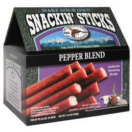 Hi Mountain Seasonings ǀ Snack Stick Seasoning Kit ǀ PEPPER BLEND ǀ Includes Seasoning, Cure, Casings, & Directions ǀ Seasons up to 20 lbs of Meat ǀ Beef, Pork, Venison, Deer, & Wild Game