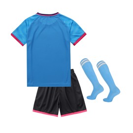 Hiheart Boys Soccer Set Football Team T-shirt and Shorts with Socks Blue 7-8