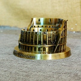 Queemie® Rome Colosseum Model Metal Statue Vintage Roman Architecture Bronze Collectible Figure Artificial World Famous Building Sculpture for Home Office Decor Souvenir