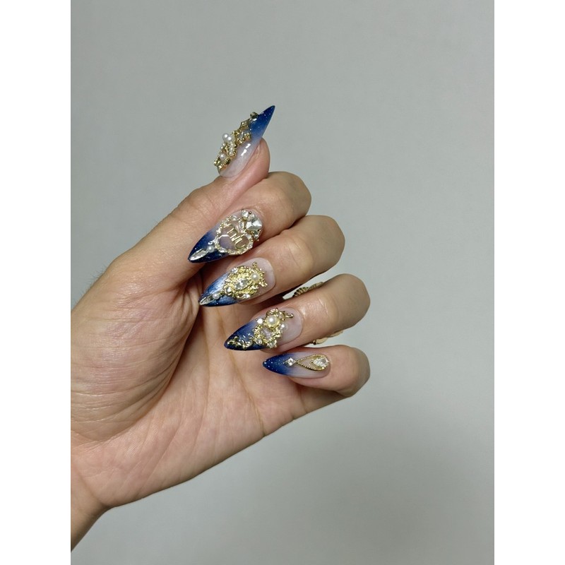Luxury Nail Moonless Midnight - M-Stiletto / 럭셔리네일 문리스 미드나잇