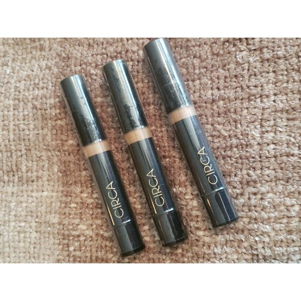 CIRCA MAGIC HOUR ILLUMINATING CONCEALER Cover Up 04 Dark Lot
