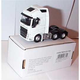 oxford haulage V0LV0 FH4 Tractor Unit White vehicle 1:76 scale diecast model