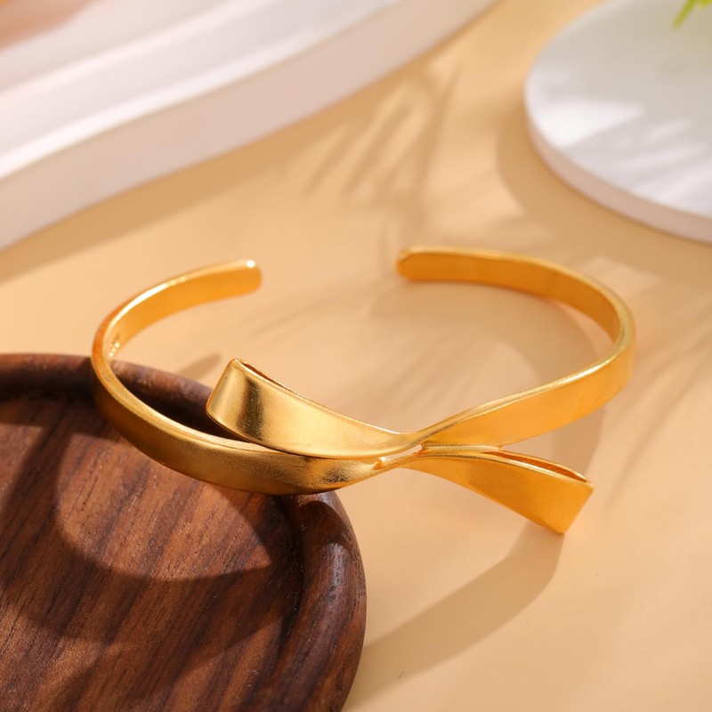 LUREME Golden Bowknot Bowtie Open Bangle Cuff Bracelets for Women(bl003590)