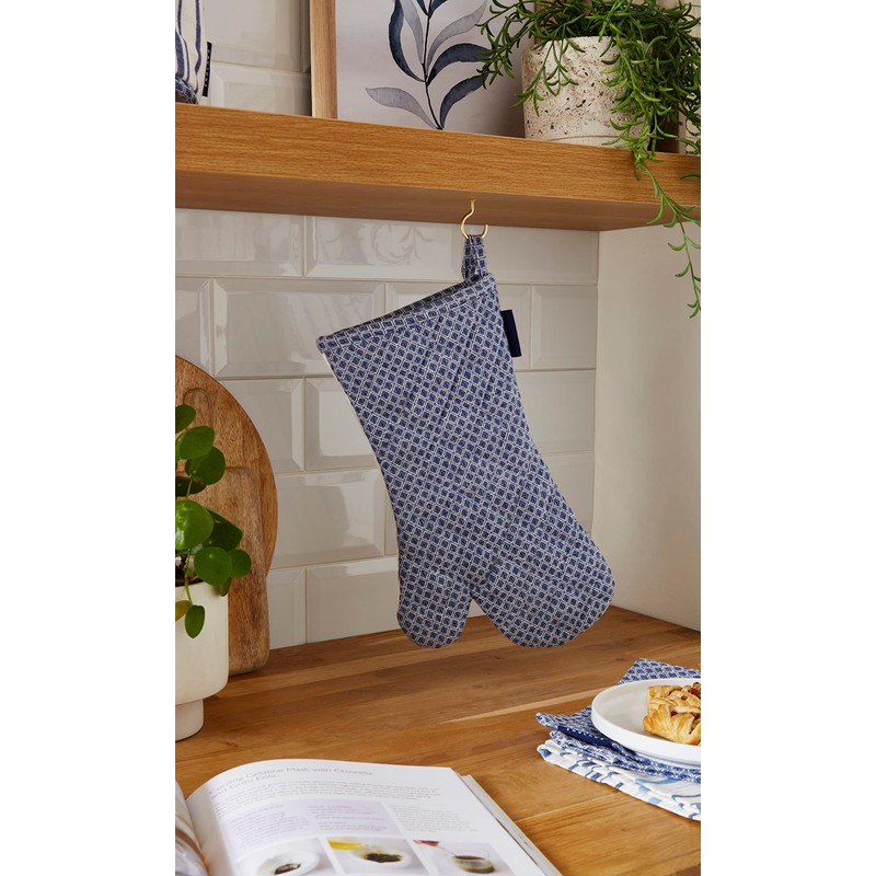 Cooksmart British Designed Oven Gloves | Modern Design Gauntlet Oven